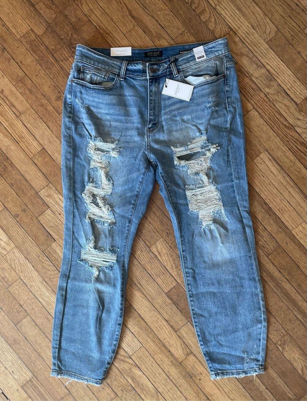 Judy Blue Boyfriend Fit High Waist Distressed Jeans 18W New